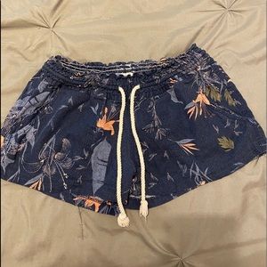 WOMENS ROXY BEACH SHORTS